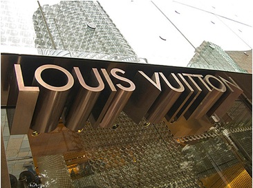 Louis Vuitton renova contrato com a Proxis Contact Center