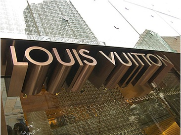 Louis-vuitton-renova-contrato-com-a-proxis-contact-center-televendas-cobranca