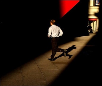 4-riscos-das-mudancas-constantes-de-emprego-televendas-cobranca