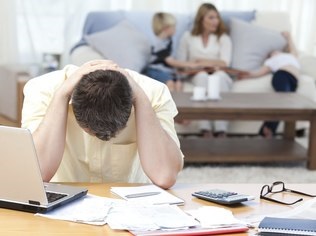 Endividamento-dos-brasileiros-bate-novo-recorde-no-1-trimestre-televendas-cobranca