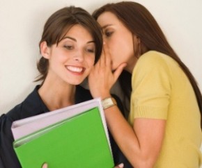 Mulheres-julgam-colegas-de-trabalho-pelo-que-vestem-diz-estudo-televendas-cobranca-oficial