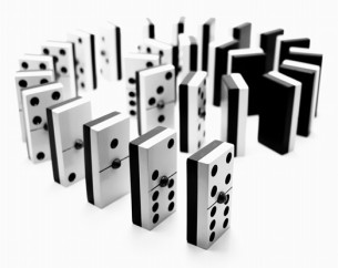 Efeito-domino-vantagens-de-um-bom-atendimento-por-fernando-serson-televendas-cobranca