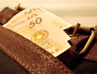 INSS-antecipa-13-a-aposentados-e-injeta-13-bilhoes-na-economia-televendas-cobranca