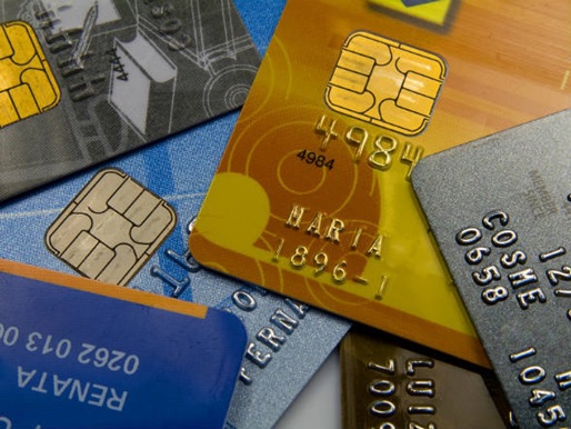 Classe-e-ja-responde-por-16-8-dos-novos-cartoes-de-credito-televendas-cobranca
