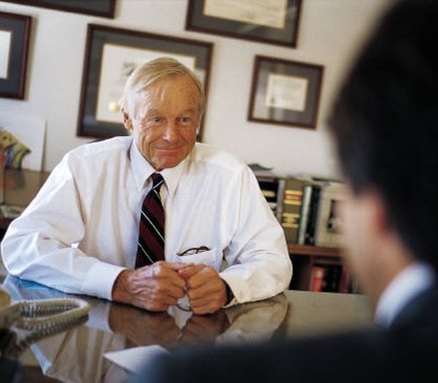 E-melhor-chamar-o-chefe-de-voce-ou-de-senhor-televendas-cobranca