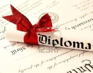 Inadimplencia-nao-impede-transferencia-de-universitaria-televendas-cobranca