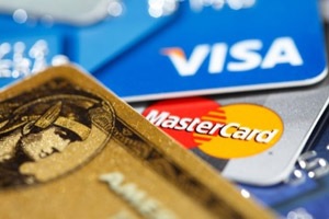 Consumidor-ignora-taxa-e-imposto-ao-usar-cartao-de-credito-televendas-cobranca