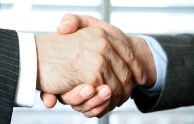 Como-se-inserir-no-mercado-de-trabalho-depois-dos-40-anos-televendas-cobranca