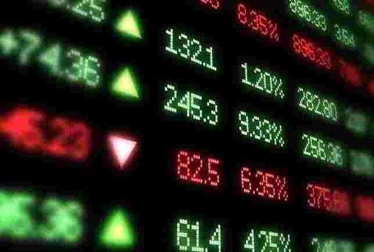 Bancos-privados-reagem-e-voltam-a-concorrer-com-estatais-televendas-cobranca