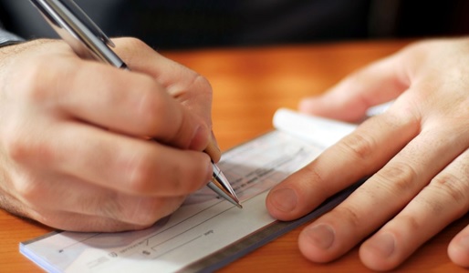 Devolucao-de-cheques-tem-alta-em-2014-televendas-cobranca