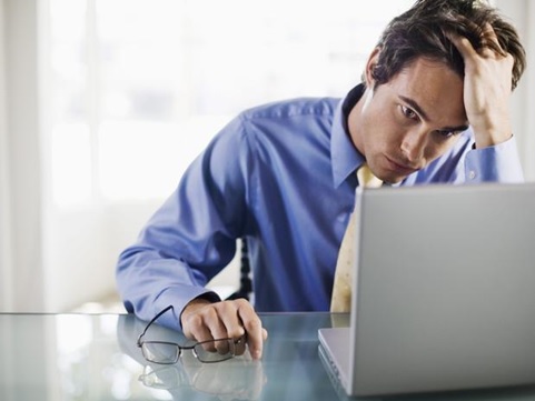 Em-cinco-anos-jornadas-de-trabalho-ficaram-mais-longas-televendas-cobranca Em-cinco-anos-jornadas-de-trabalho-ficaram-mais-longas-televendas-cobranca