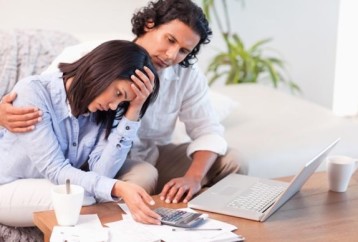 Inadimplencia-em-alta-no-varejo-endividamento-familiar-ja-esta-no-talo-televendas-cobranca-oficial