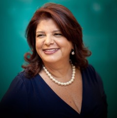 Dona-luiza-profissao-vendedora-televendas-cobranca