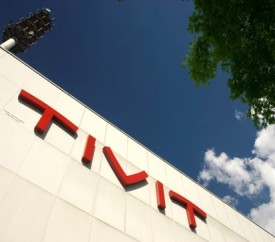 Tivit-faz-primeira-aquisicao-no-exterior-televendas-cobranca