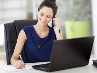 Como-a-internet-o-celular-e-ate-o-amor-podem-fazer-voce-perder-o-foco-no-trabalho-televendas-cobranca