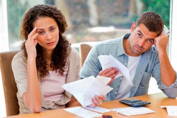 4-em-cada-10-brasileiros-estao-com-as-contas-atrasadas-televendas-cobranca