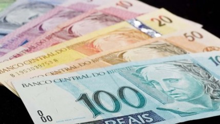 Tres-em-quatro-pessoas-que-emprestaram-nome-para-credito-estao-inadimplentes-televendas-cobranca