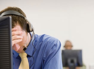 Por-que-o-atendimento-ao-cliente-anda-tao-ruim-televendas-cobranca