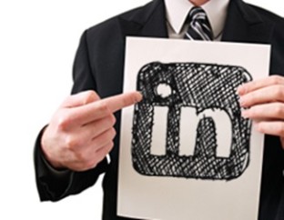 Poucos-brasileiros-usam-o-linkedin-para-procurar-emprego-televendas-cobranca