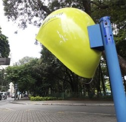 Anatel-quer-levar-internet-e-servico-de-sms-para-orelhoes-televendas-cobranca