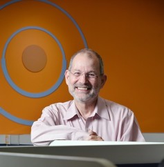 Empresario-israelense-usa-poder-de-negociar-para-comprar-negocios-no-brasil-televendas-cobranca