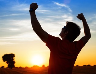 9-atitudes-que-motivam-os-funcionarios-mais-que-dinheiro-televendas-cobranca