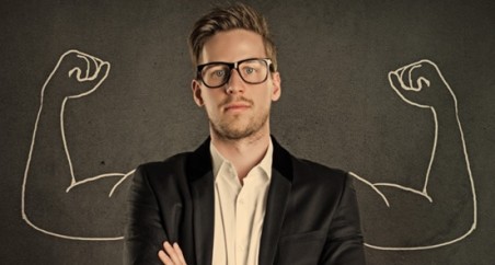 Funcionarios-em-primeiro-clientes-em-segundo-televendas-cobranca