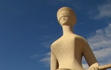 Nova-lei-pode-dobrar-o-numero-de-terceirizados-televendas-cobranca