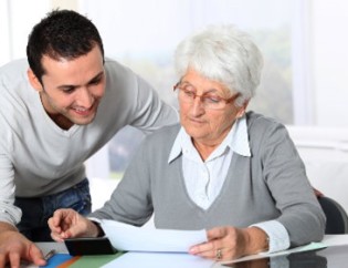 Profissionais-de-60-anos-concorrem-com-jovens-televendas-cobranca