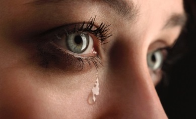 Chorar-no-trabalho-e-sinal-de-fraqueza-televendas-cobranca