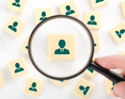 Empresas-pescam-talentos-nas-redes-sociais-televendas-cobranca