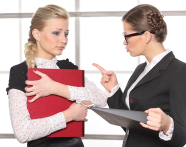 Qual-a-diferenca-entre-bronca-e-assedio-moral-televendas-cobranca