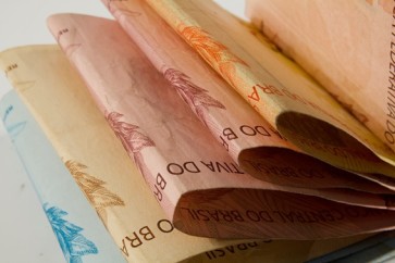 Empresas-compram-dividas-de-bancos-e-lucram-com-recuperacoes-televendas-cobranca