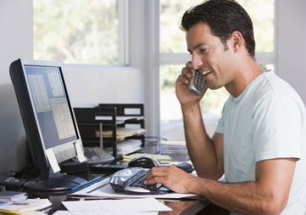 8-regras-de-etiqueta-para-usar-o-celular-no-trabalho-televendas-cobranca