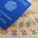 Governo-propoe-salario-minimo-de-865-50-em-2016-televendas-cobranca