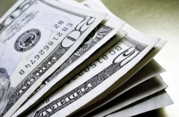 Aumenta-procura-por-credito-em-dolar-televendas-cobranca
