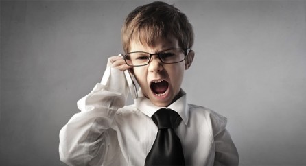 71-dos-clientes-tem-dificuldade-em-falar-com-um-atendente-televendas-cobranca