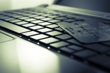 Em-epoca-de-economia-estagnada-parcelamento-de-cartao-fideliza-cliente-televendas-cobranca