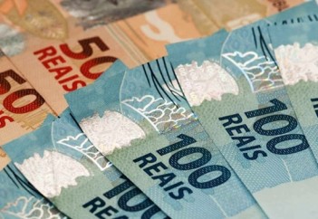 Cobranca-bancos-tentam-reduzir-uso-de-cheque-especial-e-rotativo-de-cartao-televendas-cobranca-oficial