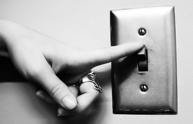 Sem-recursos-aneel-suspende-teleatendimento-ao-consumidor-televendas-cobranca