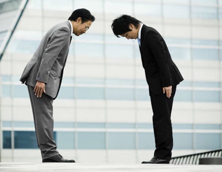 A-etiqueta-do-mundo-dos-negocios-em-12-paises-televendas-cobranca