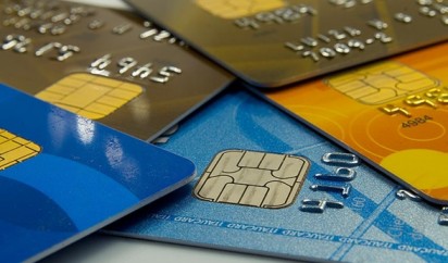 Quatro-em-cada-dez-consumidores-possuem-cartao-de-loja-televendas-cobranca