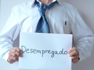 Cobranca-desemprego-e-causa-de-inadimplencia-para-42-dos-endividados-televendas-cobranca