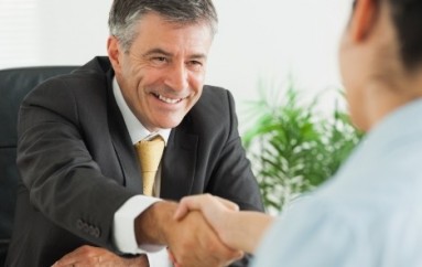 Vendedor-e-capaz-de-te-fazer-comprar-usando-6-perguntas-televendas-cobranca