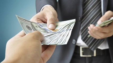 App-brasileiro-conecta-pessoas-para-realizar-cambio-sem-iof-televendas-cobranca