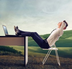 Consultor-deve-aproveitar-ferias-para-recarregar-sua-bateria-nao-do-celular-televendas-cobranca