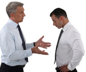 Quem-e-tirado-de-cargo-de-confianca-pode-ter-corte-salarial-televendas-cobranca