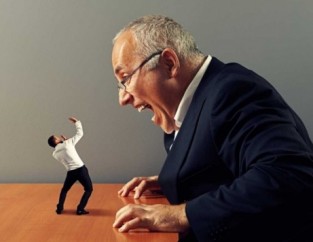 Chefe-imprevisivel-e-mais-estressante-do-que-chefe-ruim-o-tempo-todo-televendas-cobranca