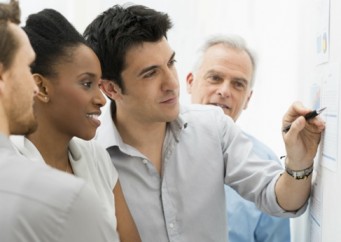 E-se-voce-tivesse-que-fazer-uma-reuniao-de-pe-televendas-cobranca