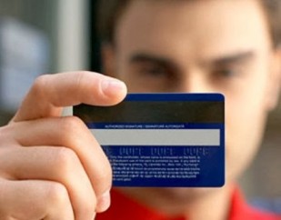 Cartao-de-credito-e-o-vilao-do-endividamento-do-brasileiro-televendas-cobranca